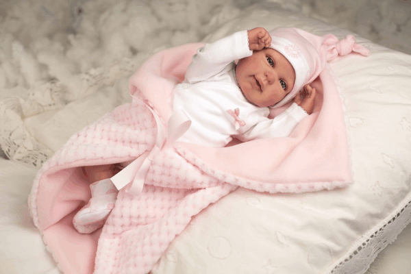 Muñeca reborn 45 cm Rocio con manta rosa arias